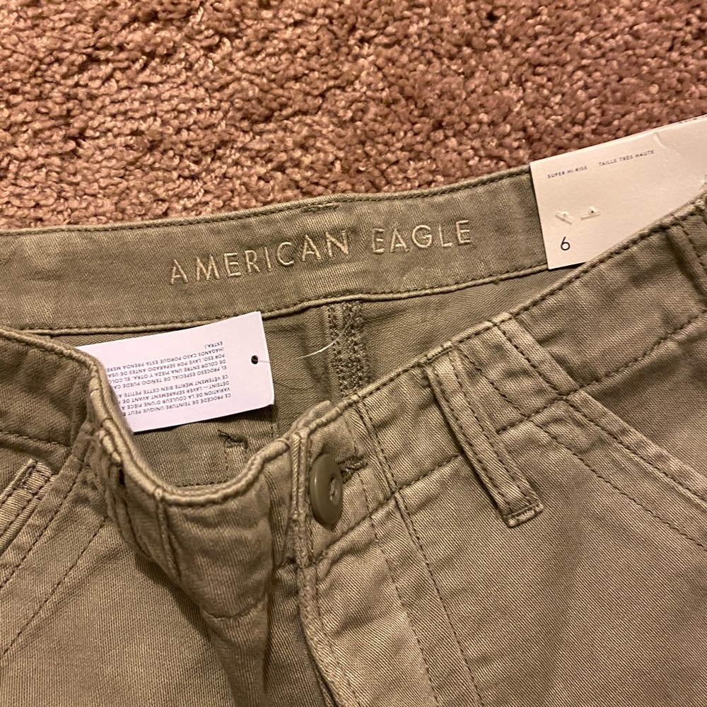 NEW American Eagle light militia green shorts